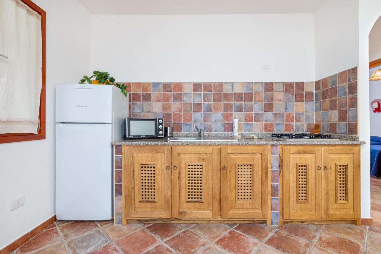 Holiday House Li Piri Сан-Теодоро Экстерьер фото